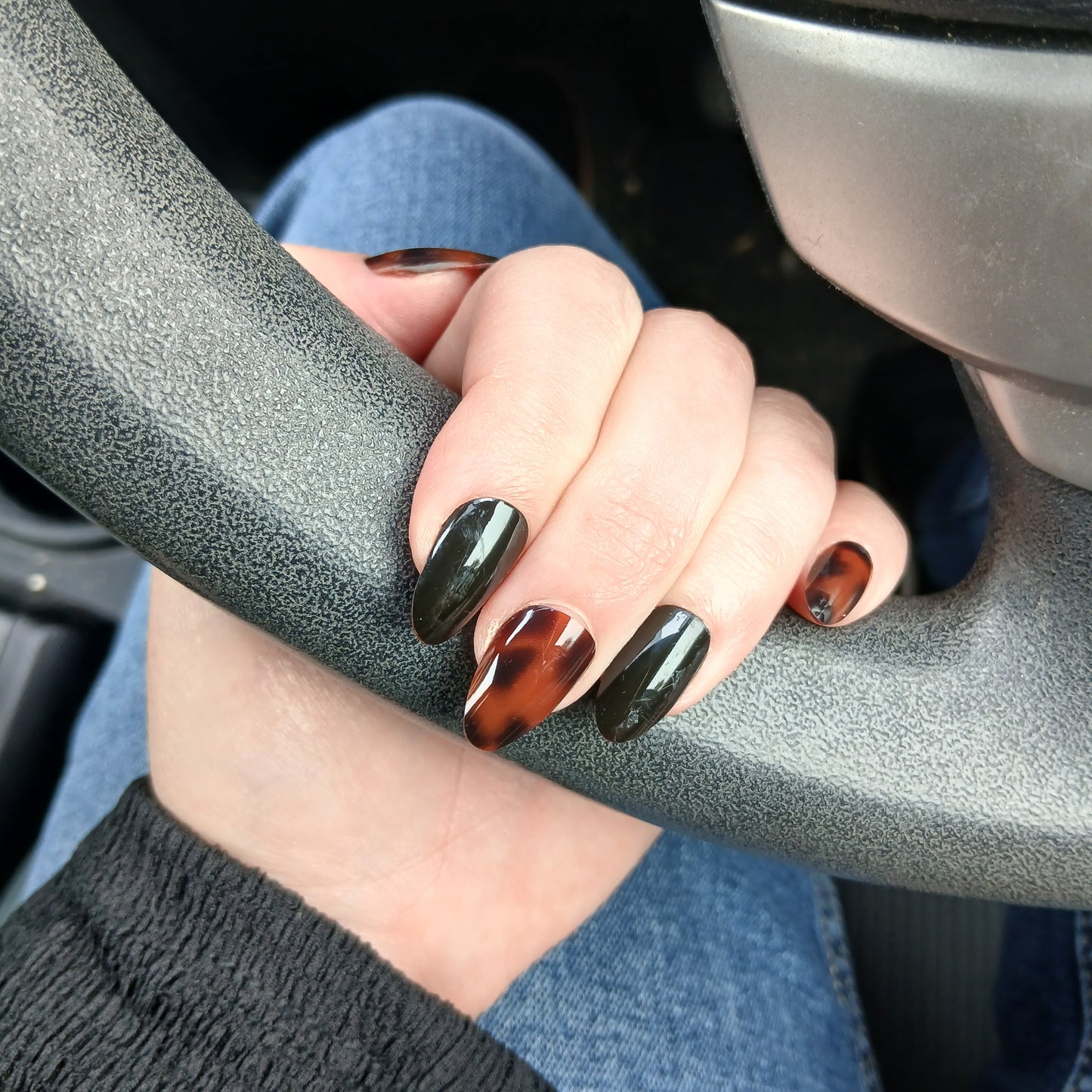 Tortoise Noir | Tortoiseshell & Black Press-On Nails