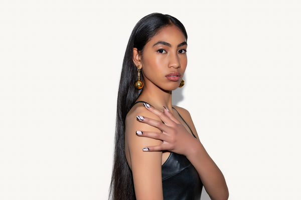Press on Nails - Noir Sway  image 0