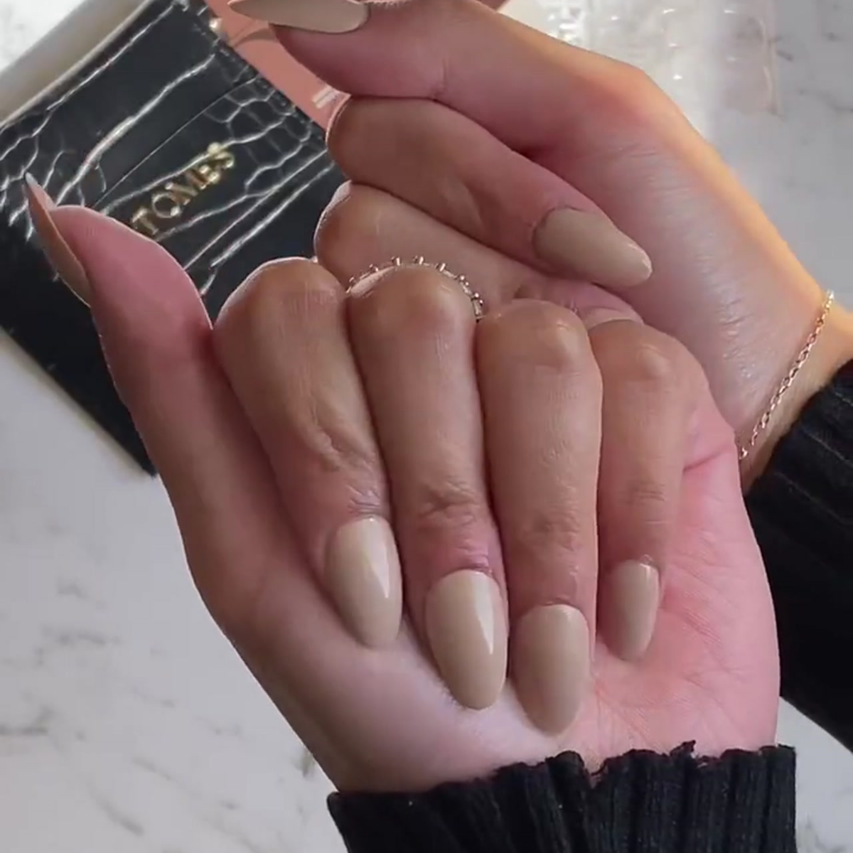 Press on Nails - Oh Neutral