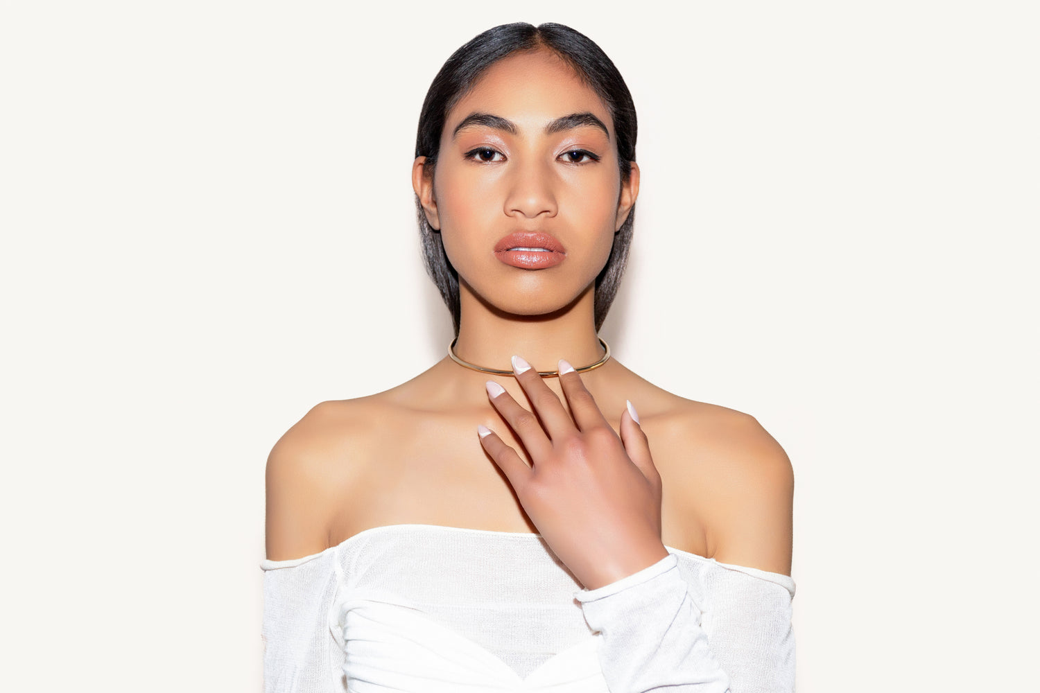 Press on Nails - Blanc Sway  image 0