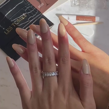 Press on Nails - Oh Neutral